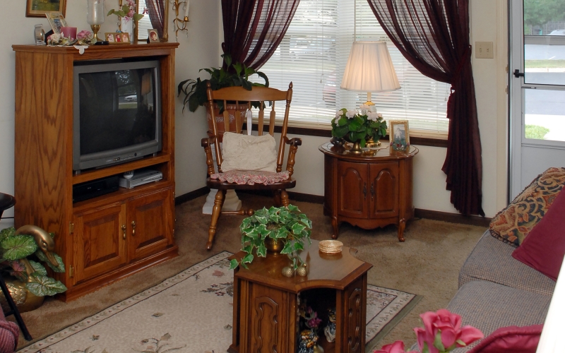 Monroe Estates living room