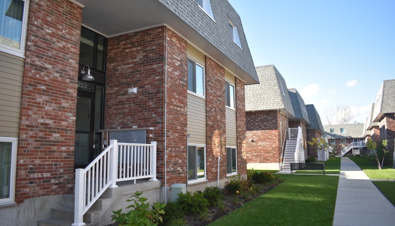 Briston Arms Apartments 