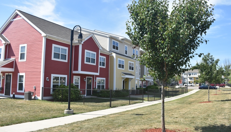 Temple Landing exterior and walkway