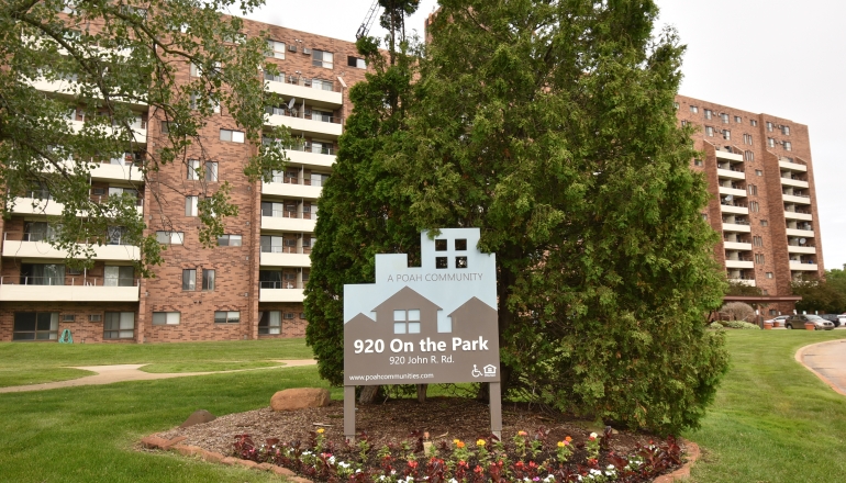 920 On the Park exterior sign