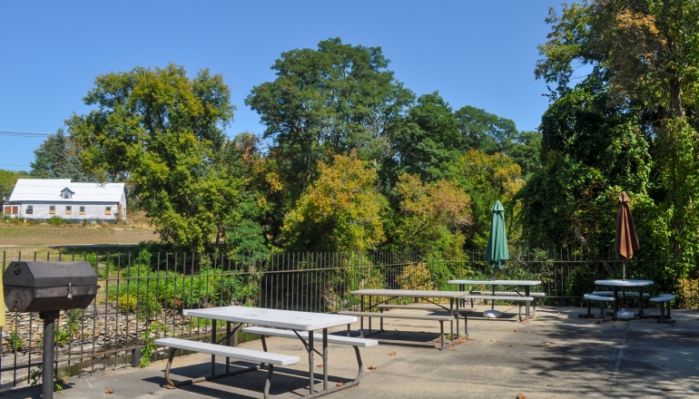 Sugar River Mills outdoor seating area