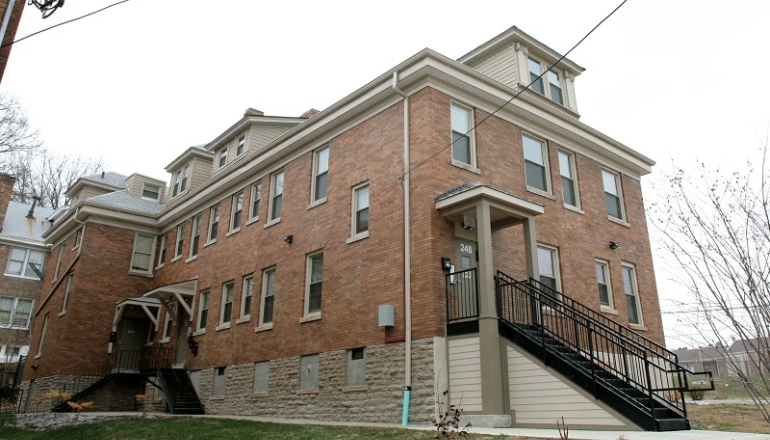 Burnet Place 248 exterior