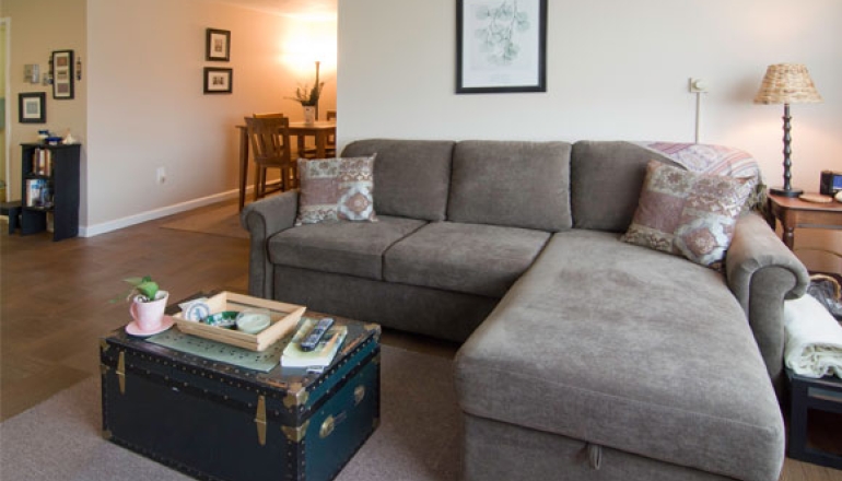 Unit living room