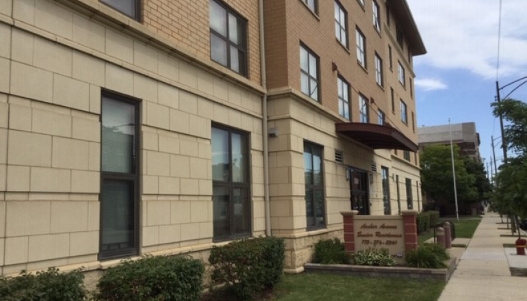 Archer ave exterior 