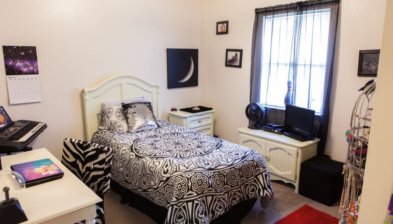 Country Club Village I bedroom