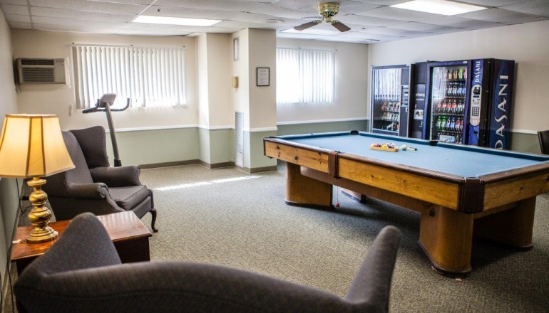 920 On the Park activity room with pool table